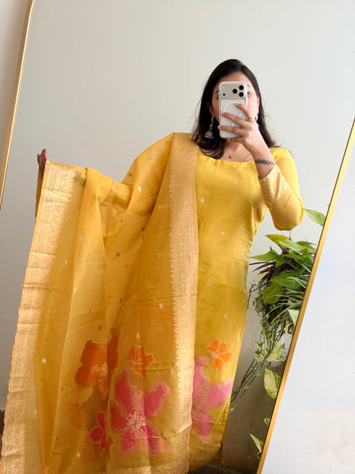 HALDI GLOW (LEMON YELLOW )