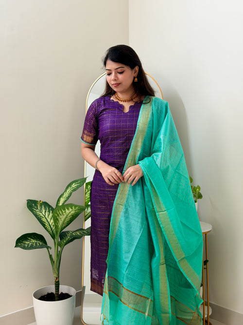MADHAVI (VIOLET)