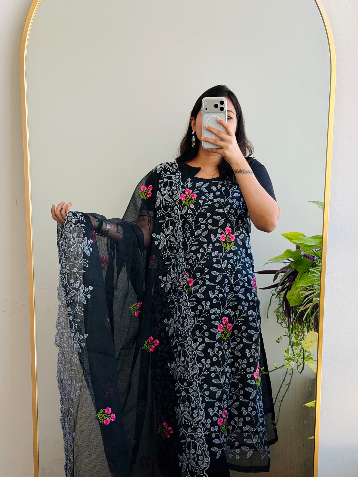 BLACK FLORAL KOTA