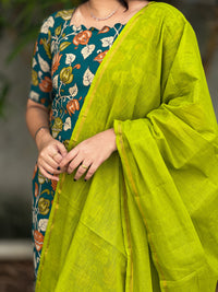 SEVVANTHI