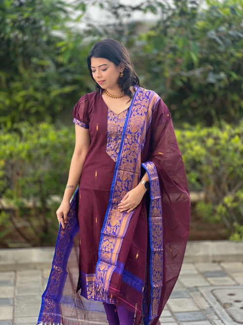 YASHINI (PRE BOOKING )