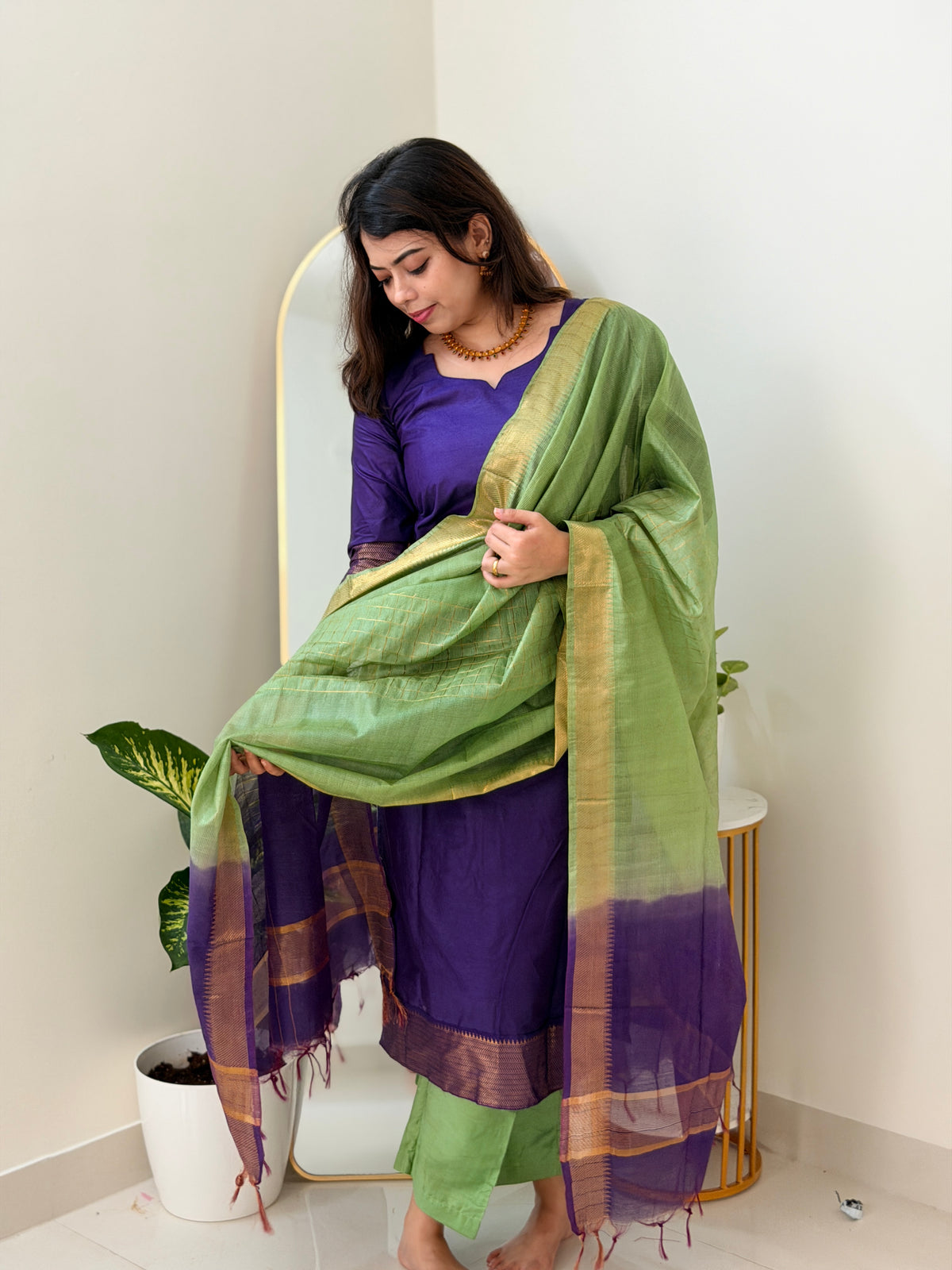 PRAKRITI (VIOLET)