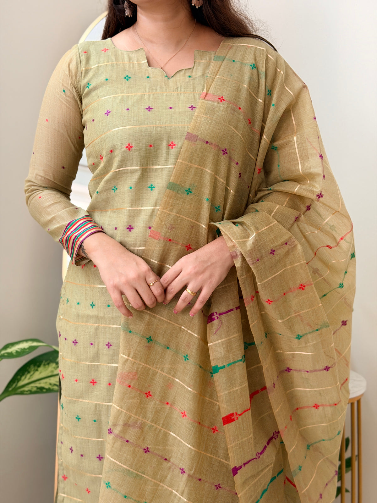 MEERA - PISTA GREEN