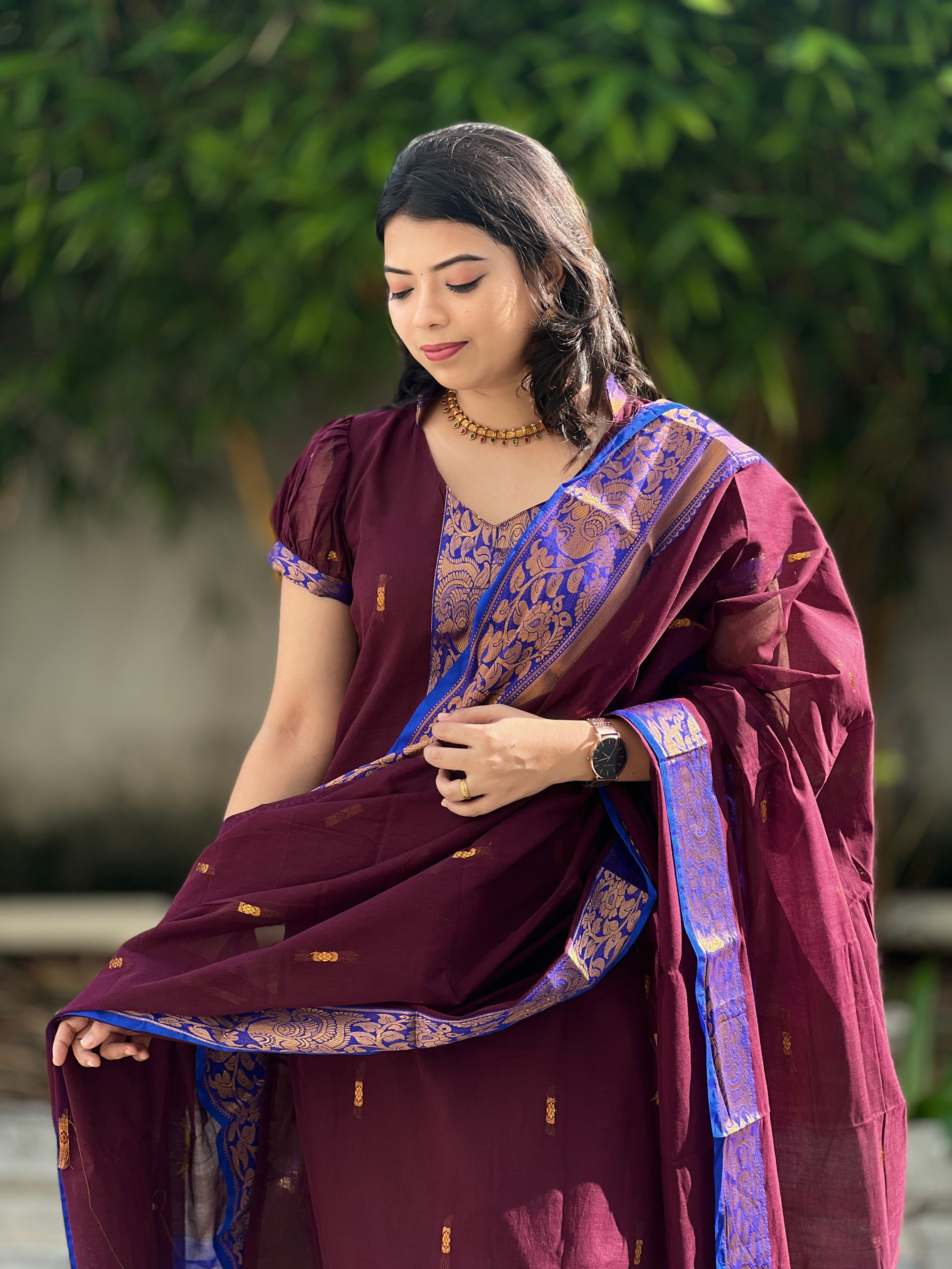 YASHINI – AarBee Attires