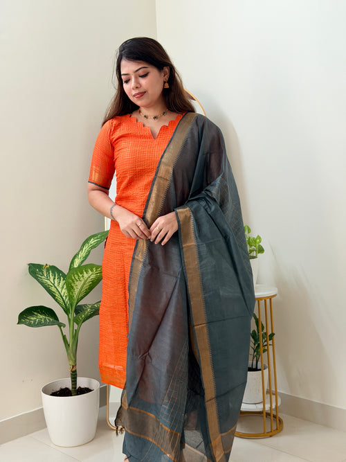 MADHAVI (ORANGE)