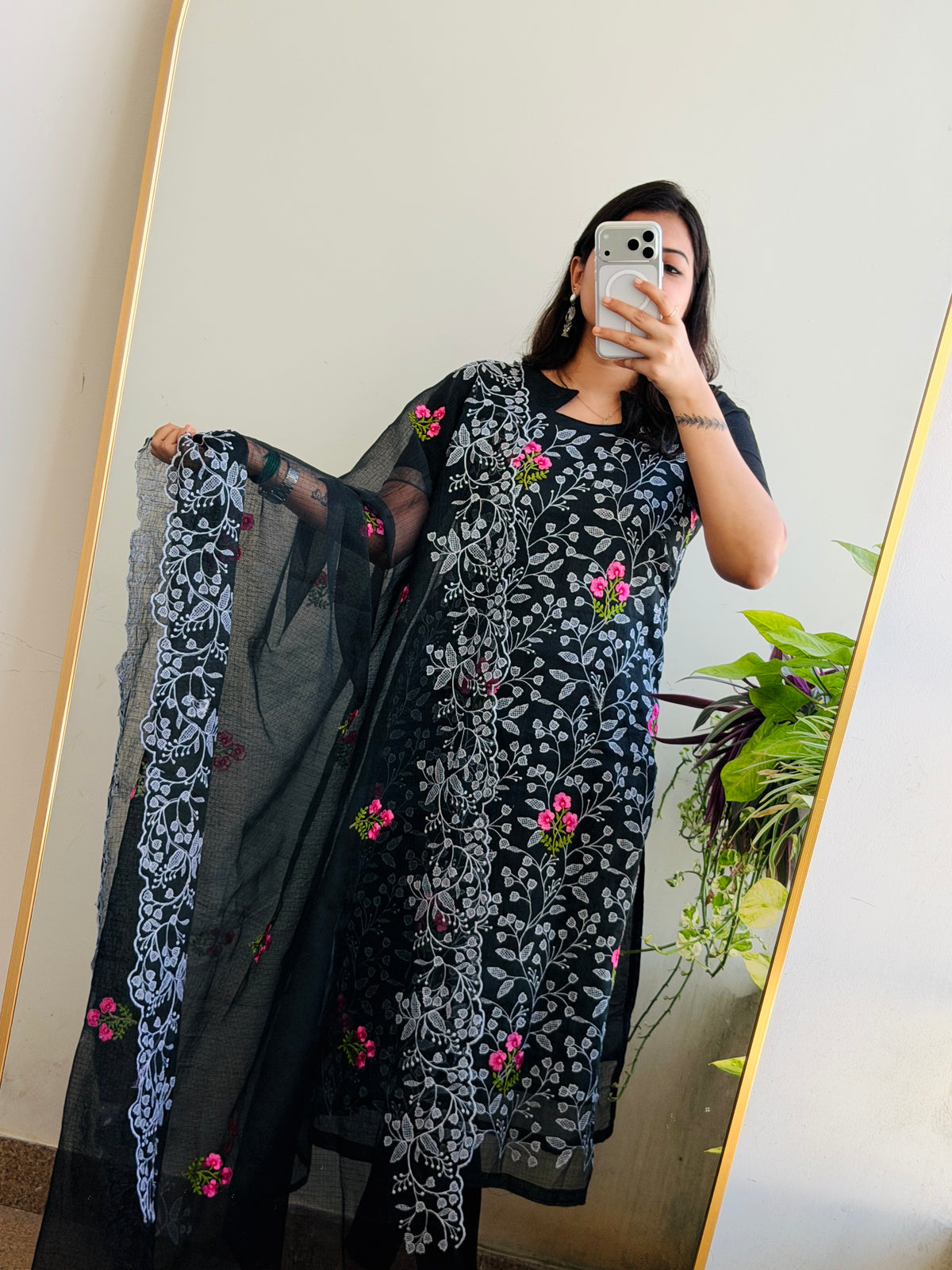 BLACK FLORAL KOTA