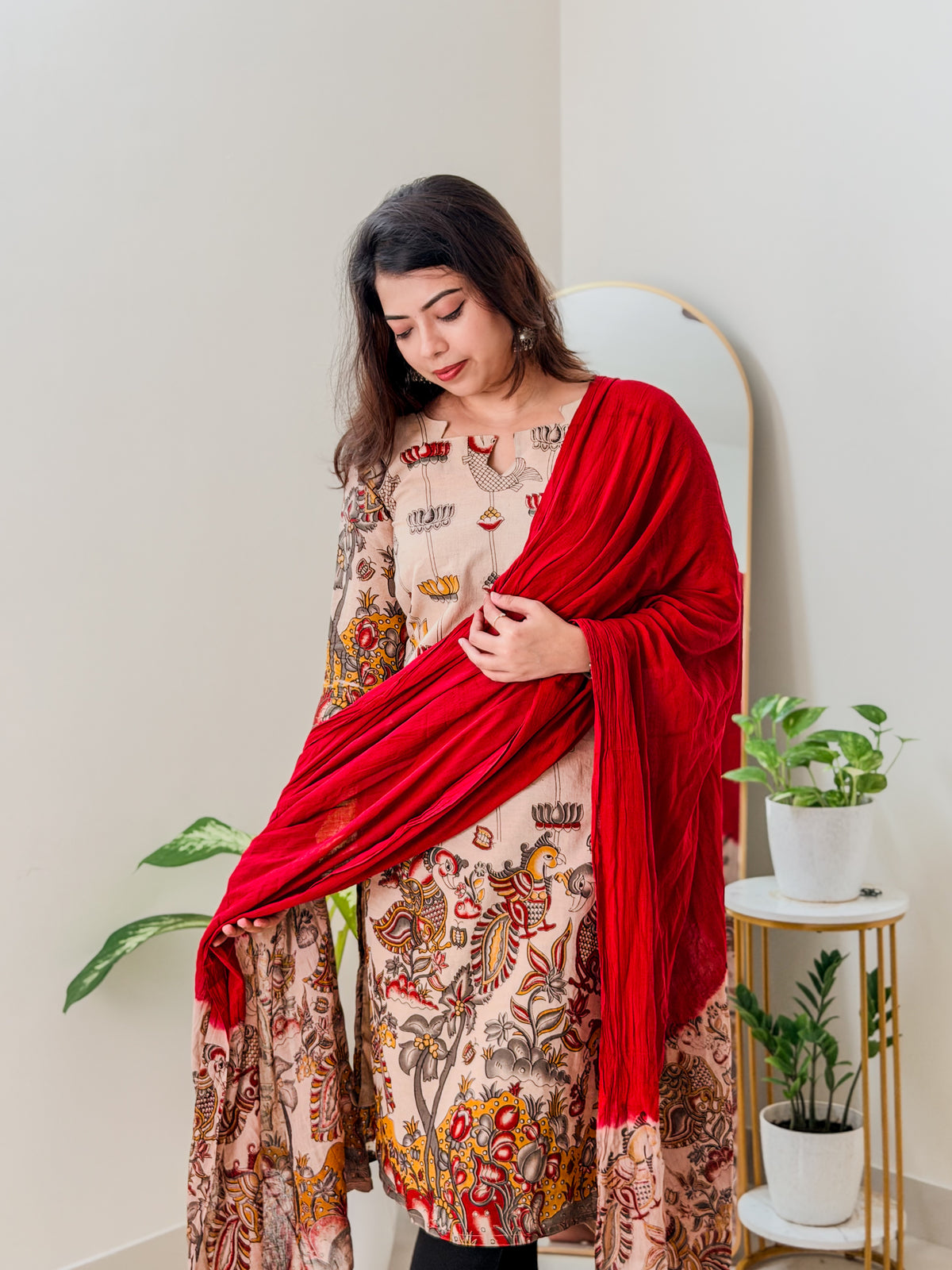TARA - RED
