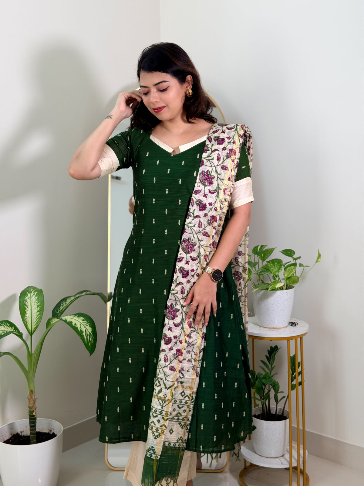 SOWMYA ALINE (EMERALD)