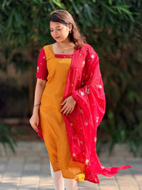 SCARLET KOTA SET