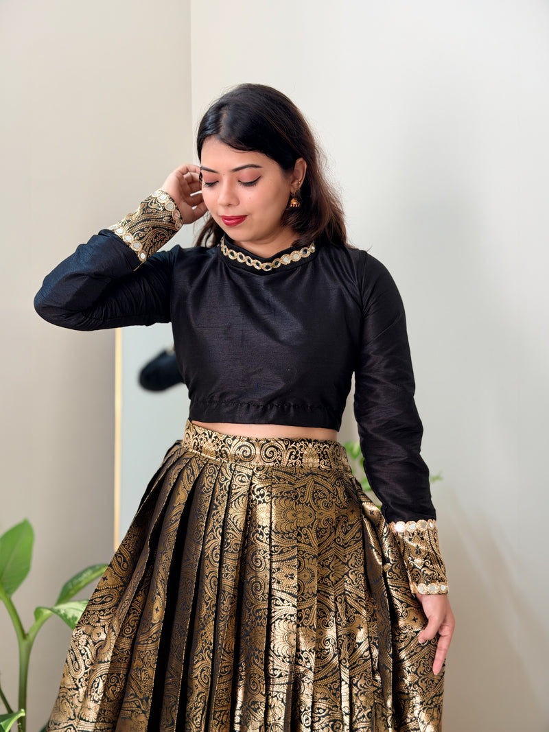 ANTIQUE GOLD BANARASI SET