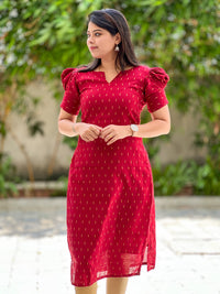 DHANYA (Reddish Maroon)