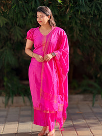 PINK AURA